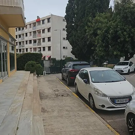 Appartement Lumineux Avec Parking Prive *